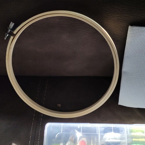 Embroidery Set - Picture 2 of 8